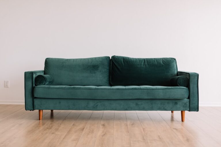 How to Choose the Perfect Sofa for Your Living Room
